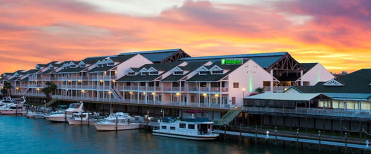 Holiday Inn & Suites Harbourside property view