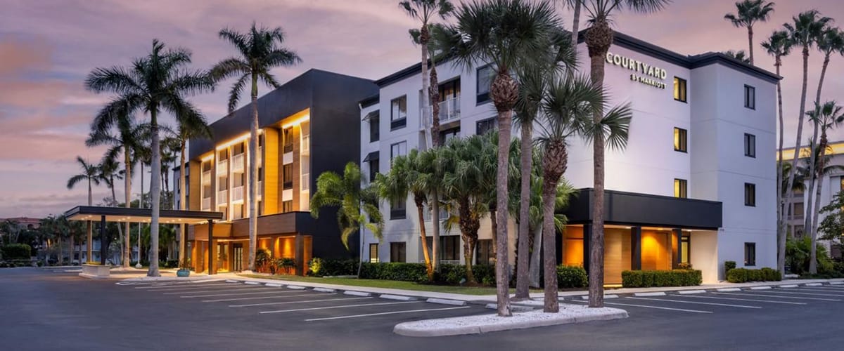 Courtyard by Marriott Naples property view